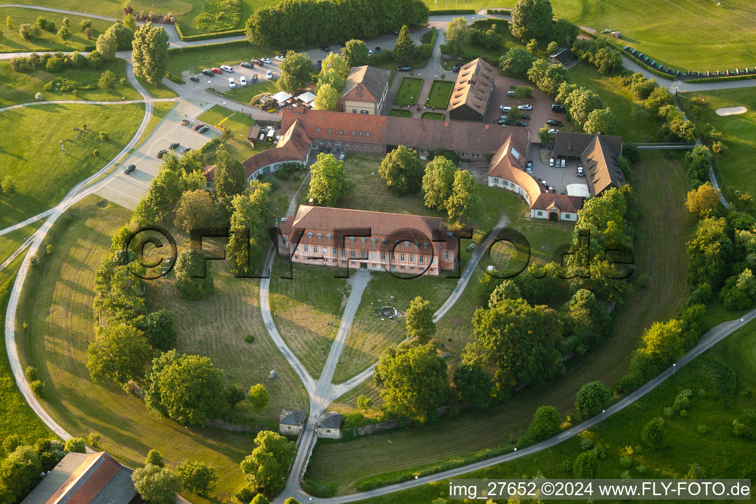 Luftaufnahme von Gelände des Golfplatz Golfclub Hofgut Scheibenhardt e.V in Karlsruhe im Ortsteil Beiertheim-Bulach im Bundesland Baden-Württemberg, Deutschland