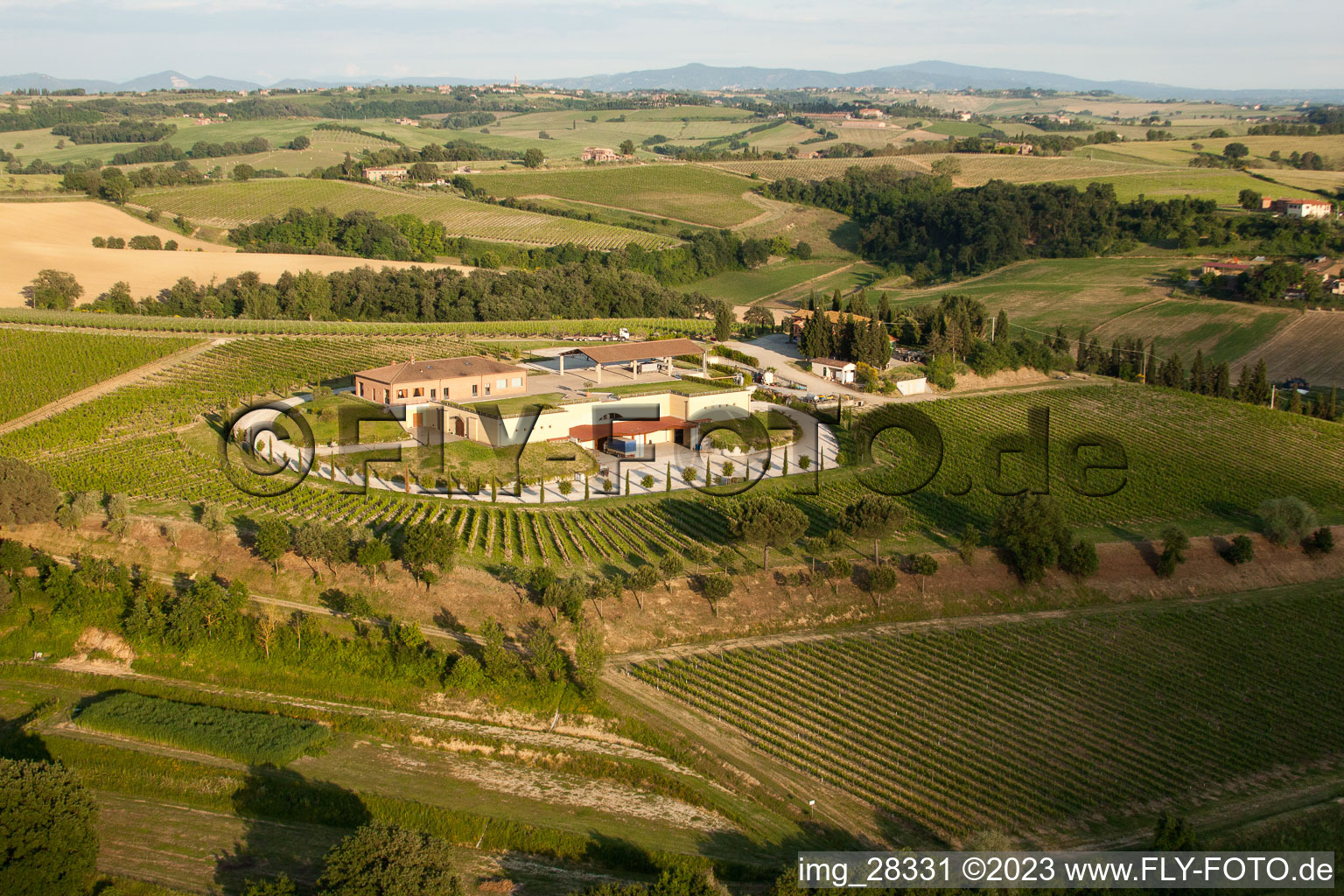 Luftaufnahme von Valiano im Bundesland Toscana, Italien