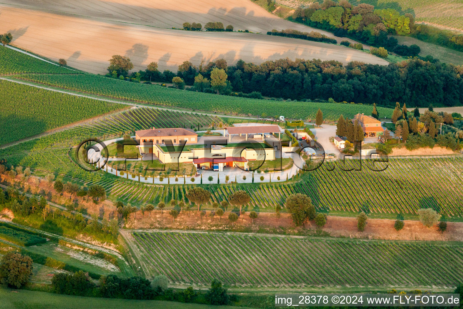 Gehöft der Weinkellerei Avignonesi, Via della Lodola in Montepulciano in Toskana im Bundesland Toscana, Italien