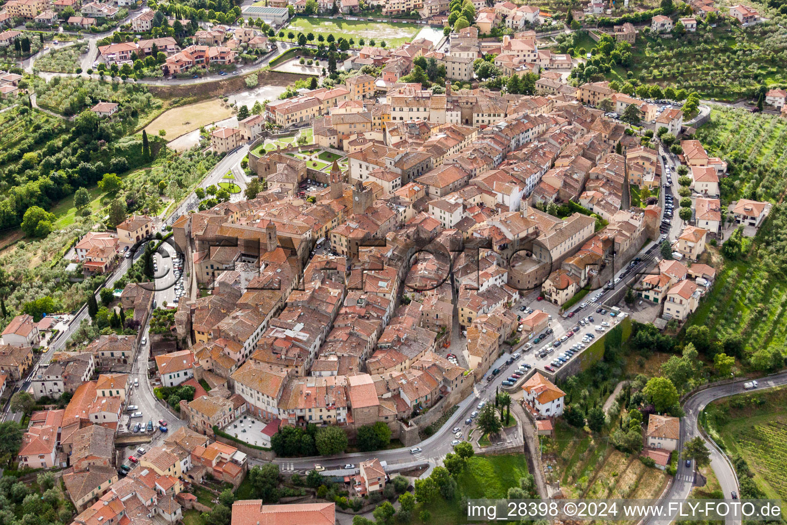 Altstadtbereich und Innenstadtzentrum in Monte San Savino in Toskana im Bundesland Toscana, Italien