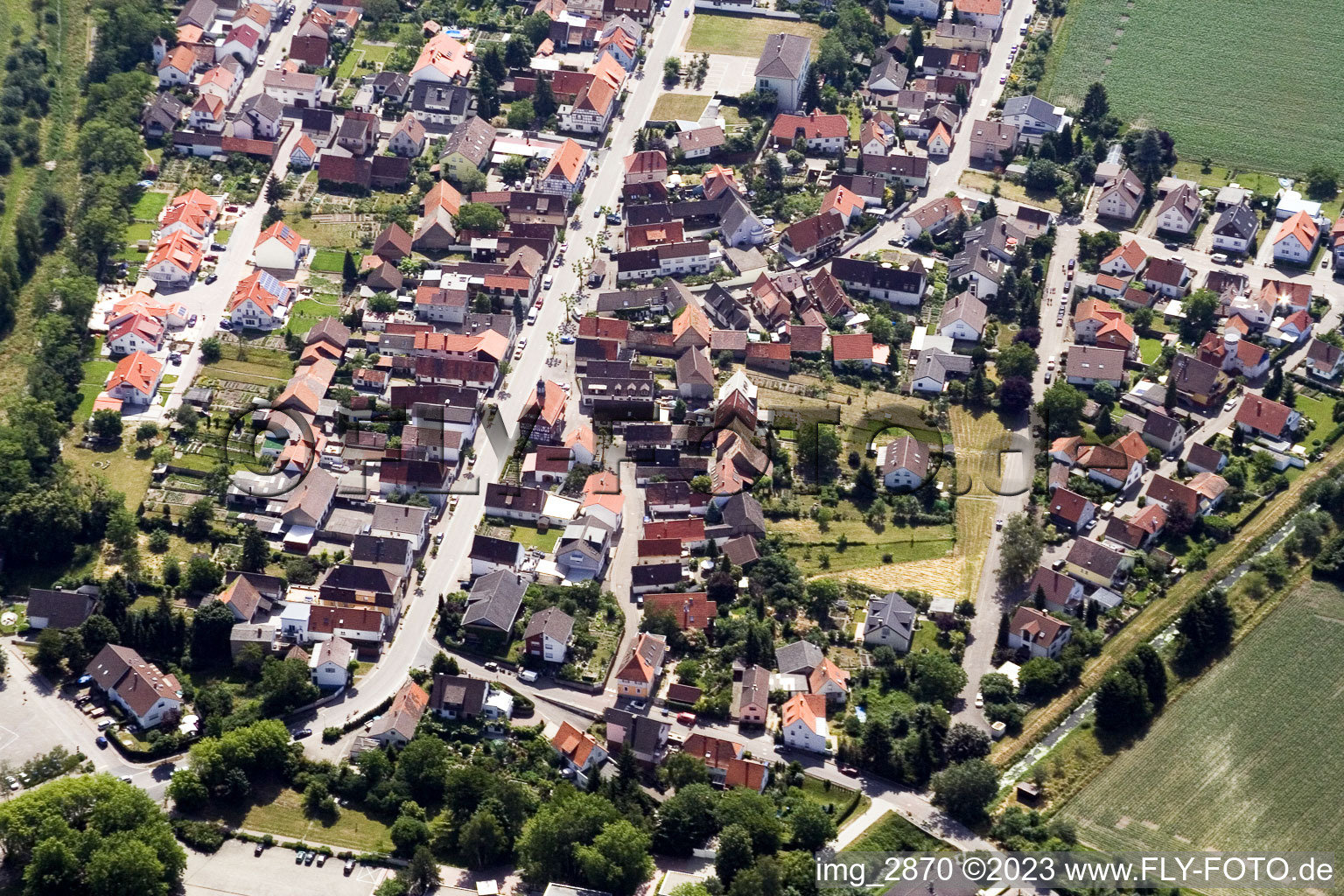 Ortsteil Leopoldshafen in Eggenstein-Leopoldshafen im Bundesland Baden-Württemberg, Deutschland von der Drohne aus gesehen