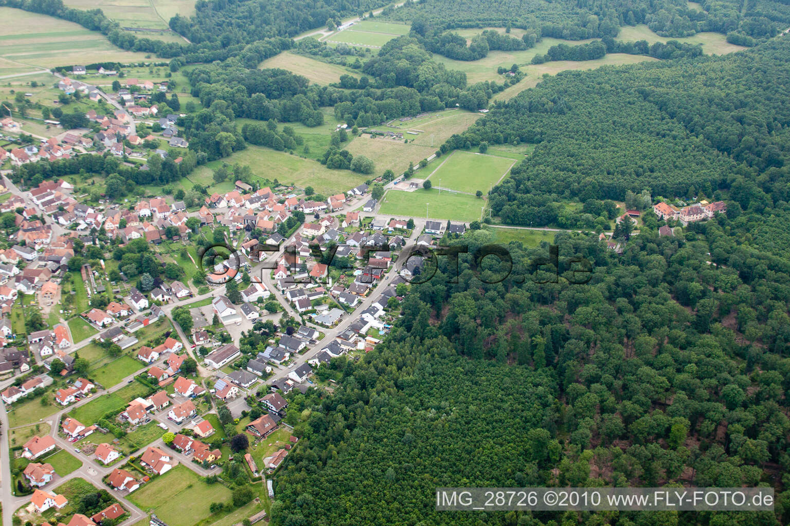 Scheibenhardt im Bundesland Bas-Rhin, Frankreich aus der Luft betrachtet