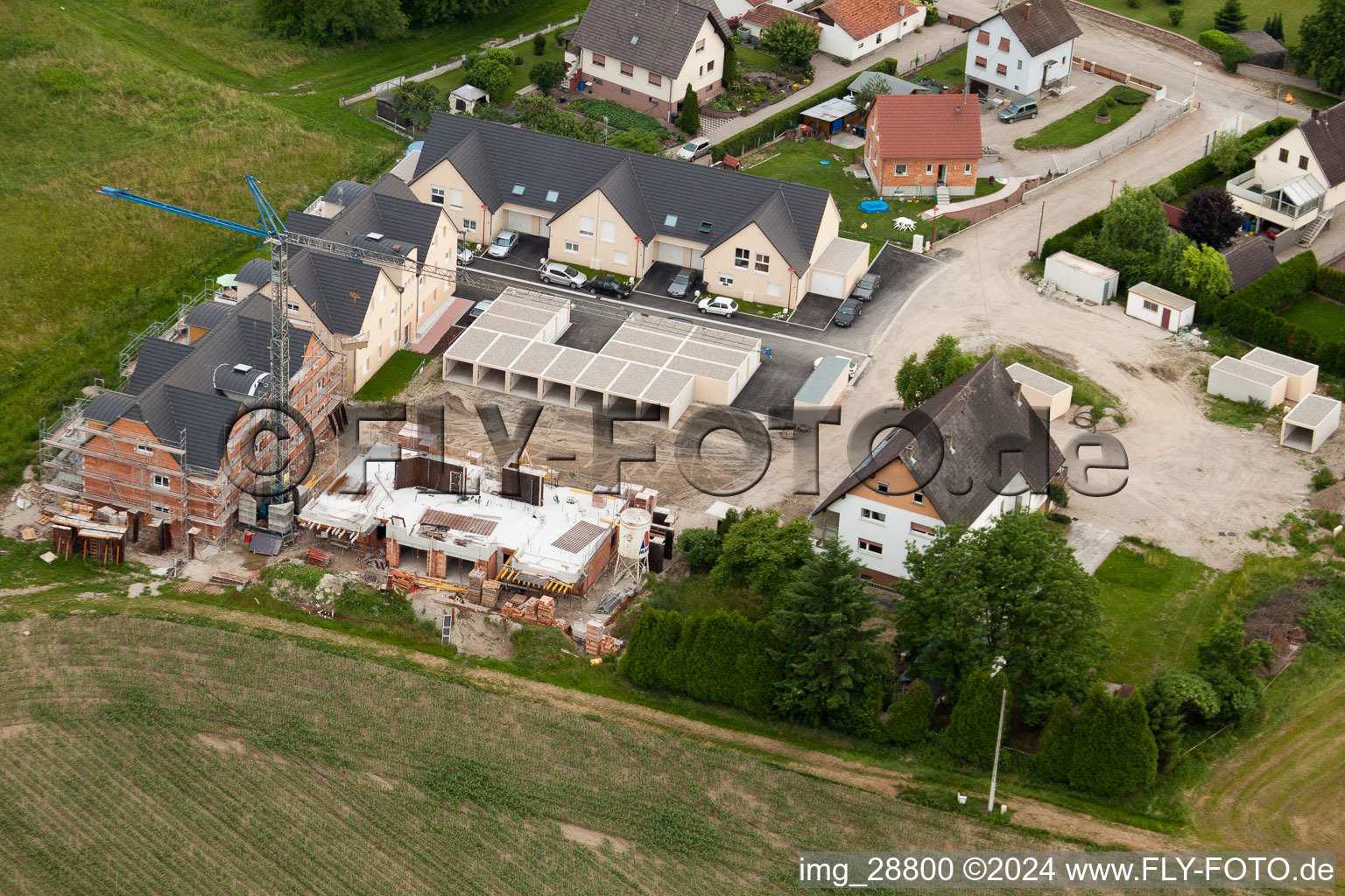 Schrägluftbild von Rountzenheim im Bundesland Bas-Rhin, Frankreich