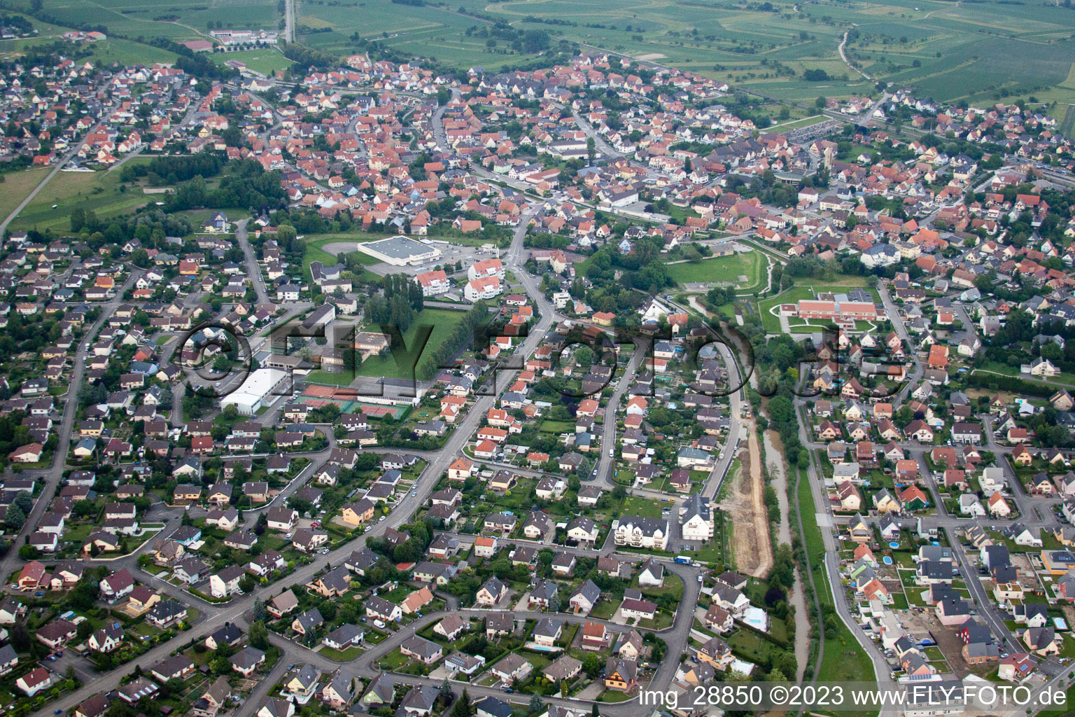 Herrlisheim im Bundesland Bas-Rhin, Frankreich von oben
