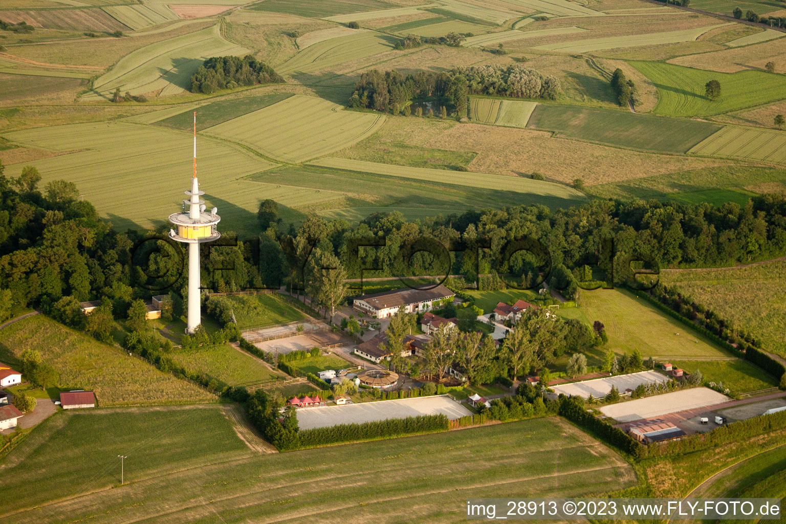 Drohnenaufname von Legelshurst im Bundesland Baden-Württemberg, Deutschland