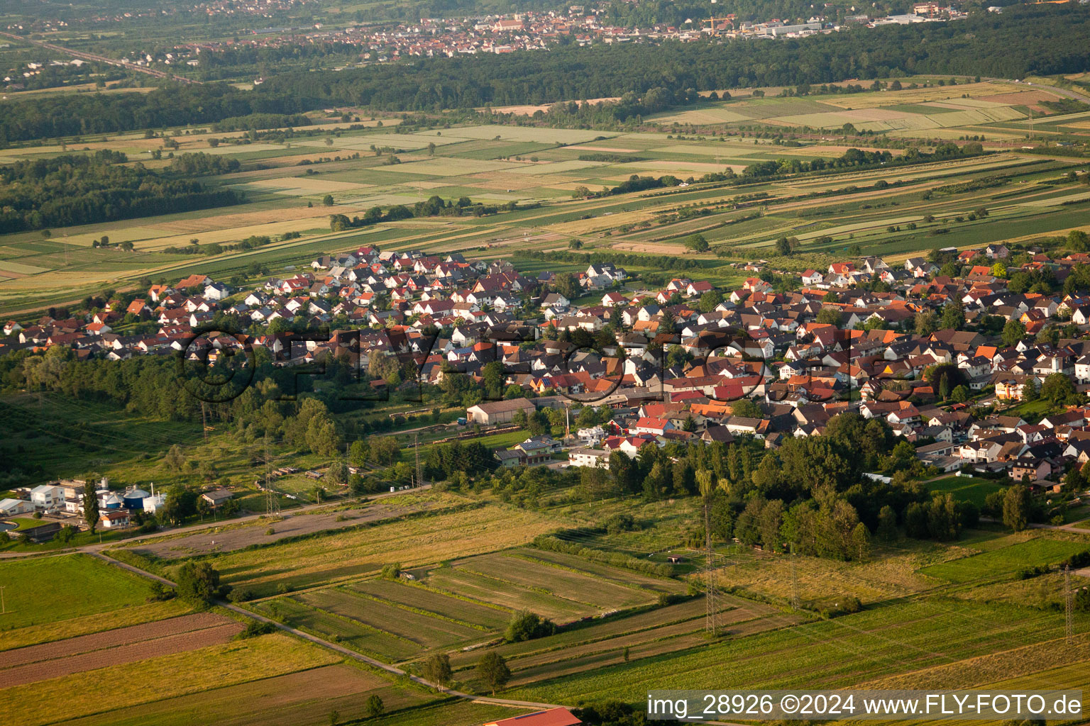 Ortsteil Urloffen in Appenweier im Bundesland Baden-Württemberg, Deutschland aus der Drohnenperspektive