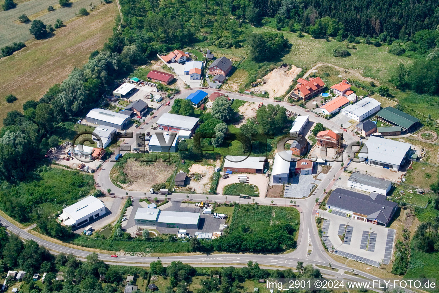 Gewerbegebiet und Firmenansiedlung Süd / Mittelwegring im Ortsteil Industriegebiet Wörth-Oberwald in Jockgrim im Bundesland Rheinland-Pfalz, Deutschland