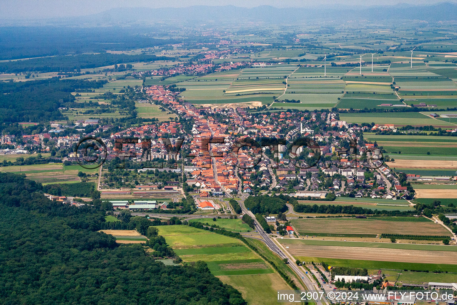 Schrägluftbild von Kandel von Osten im Bundesland Rheinland-Pfalz, Deutschland