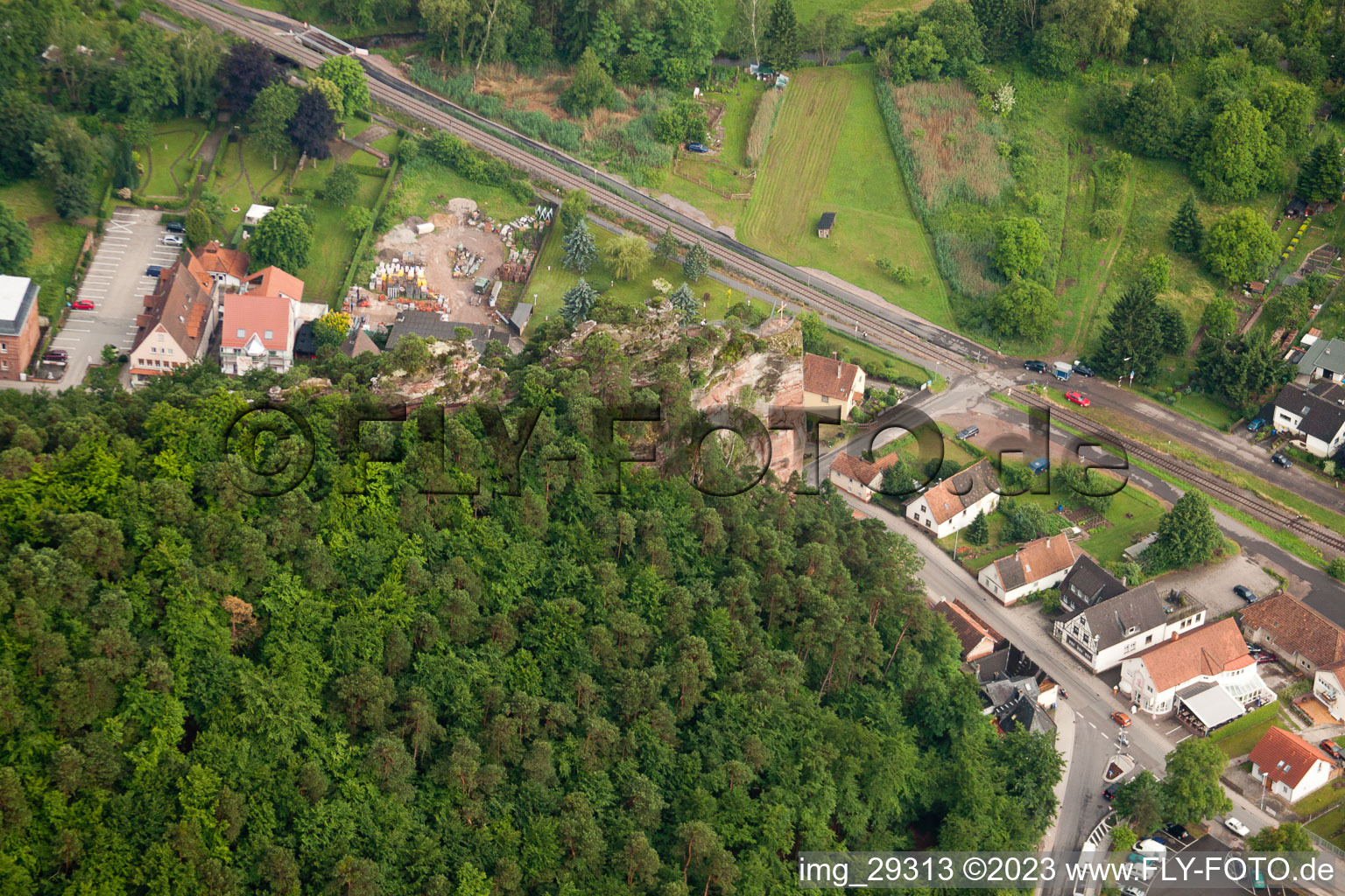 Luftbild von Dahn, Jungfernsprung im Bundesland Rheinland-Pfalz, Deutschland