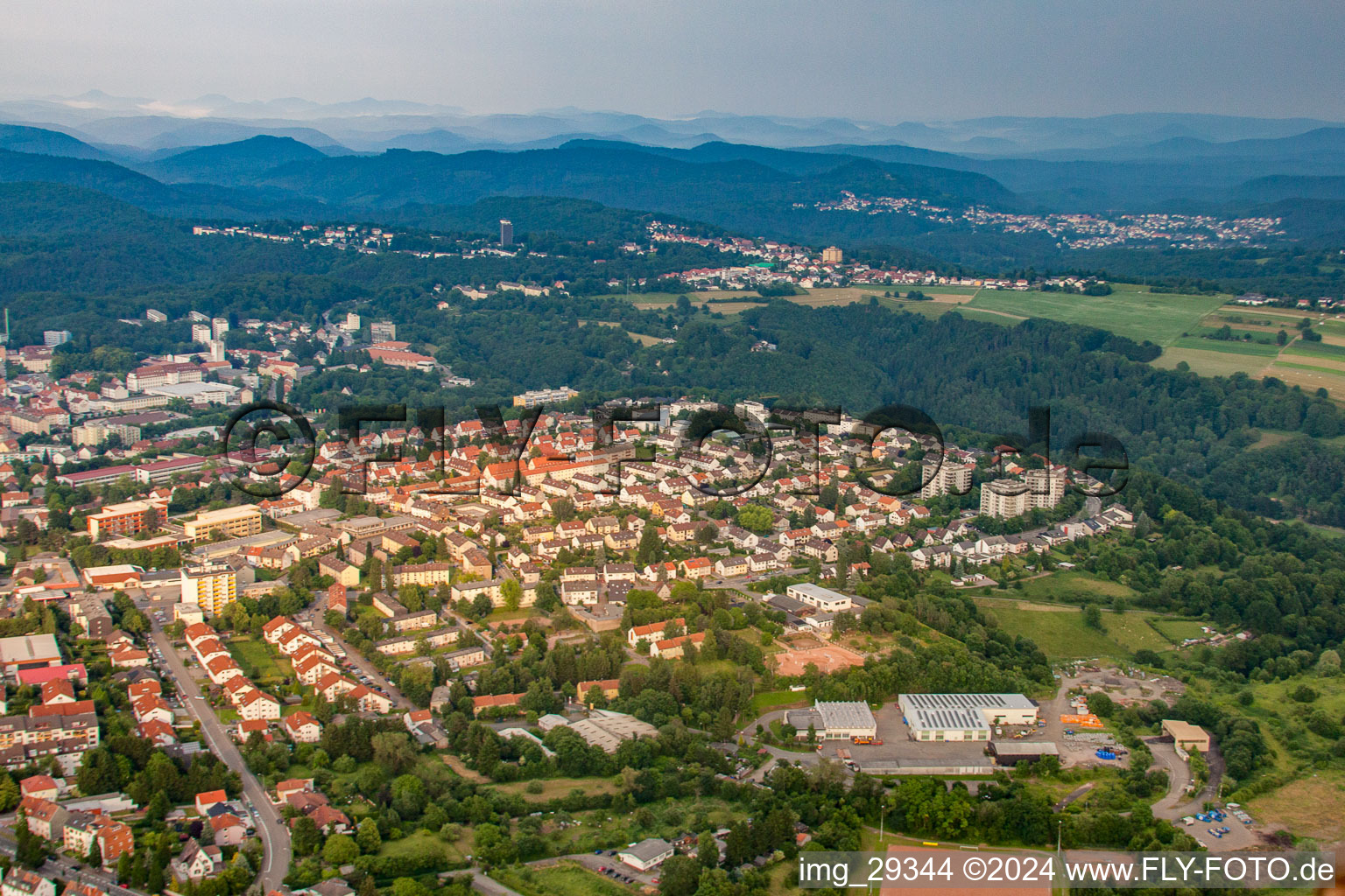 Luftaufnahme von Pirmasens im Bundesland Rheinland-Pfalz, Deutschland