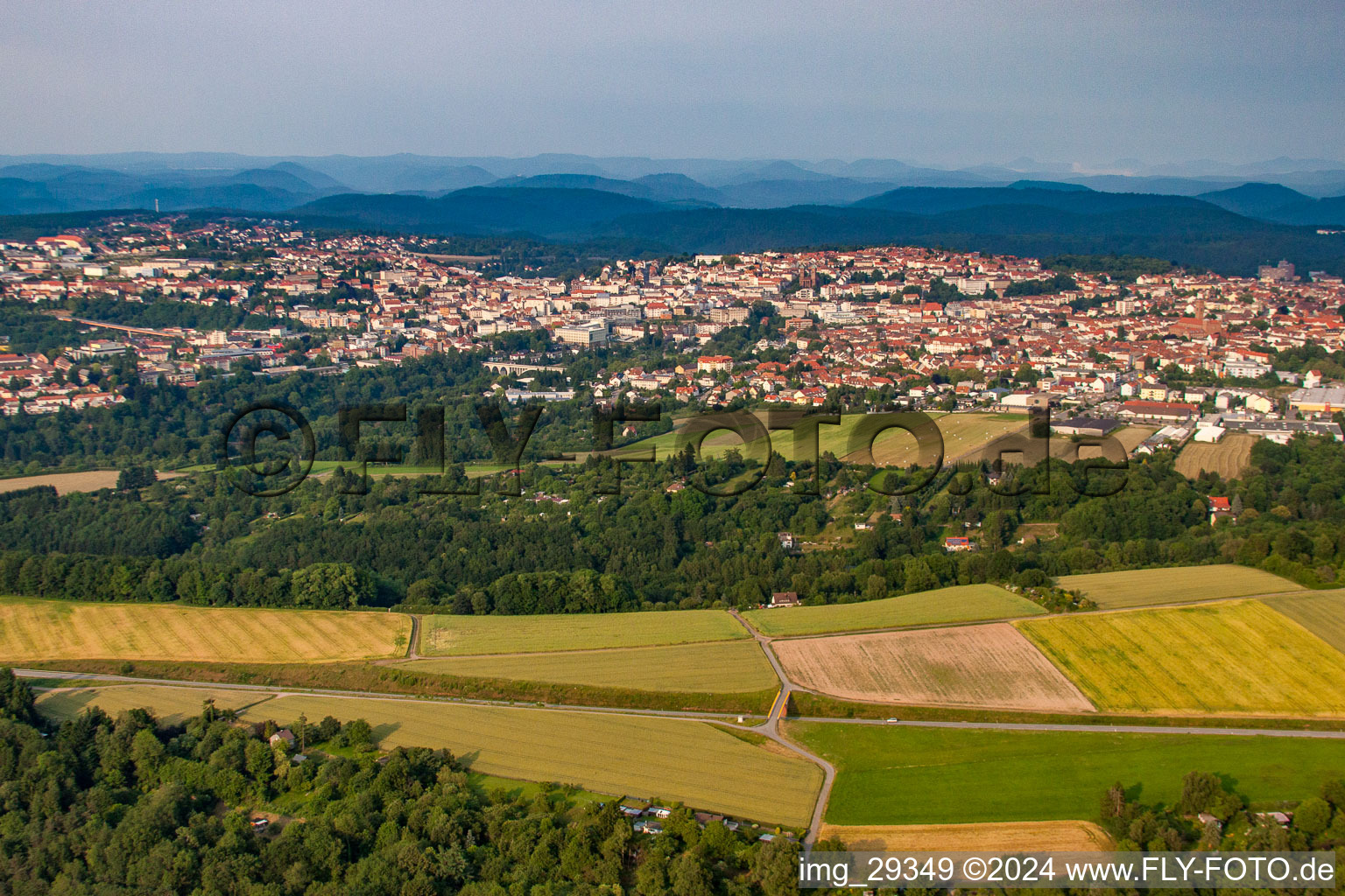 Pirmasens im Bundesland Rheinland-Pfalz, Deutschland vom Flugzeug aus