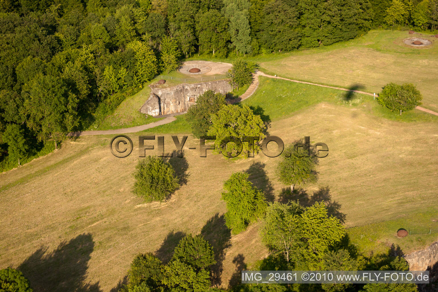 Luftbild von Budling, Fort Ligne Maginot im Bundesland Moselle, Frankreich