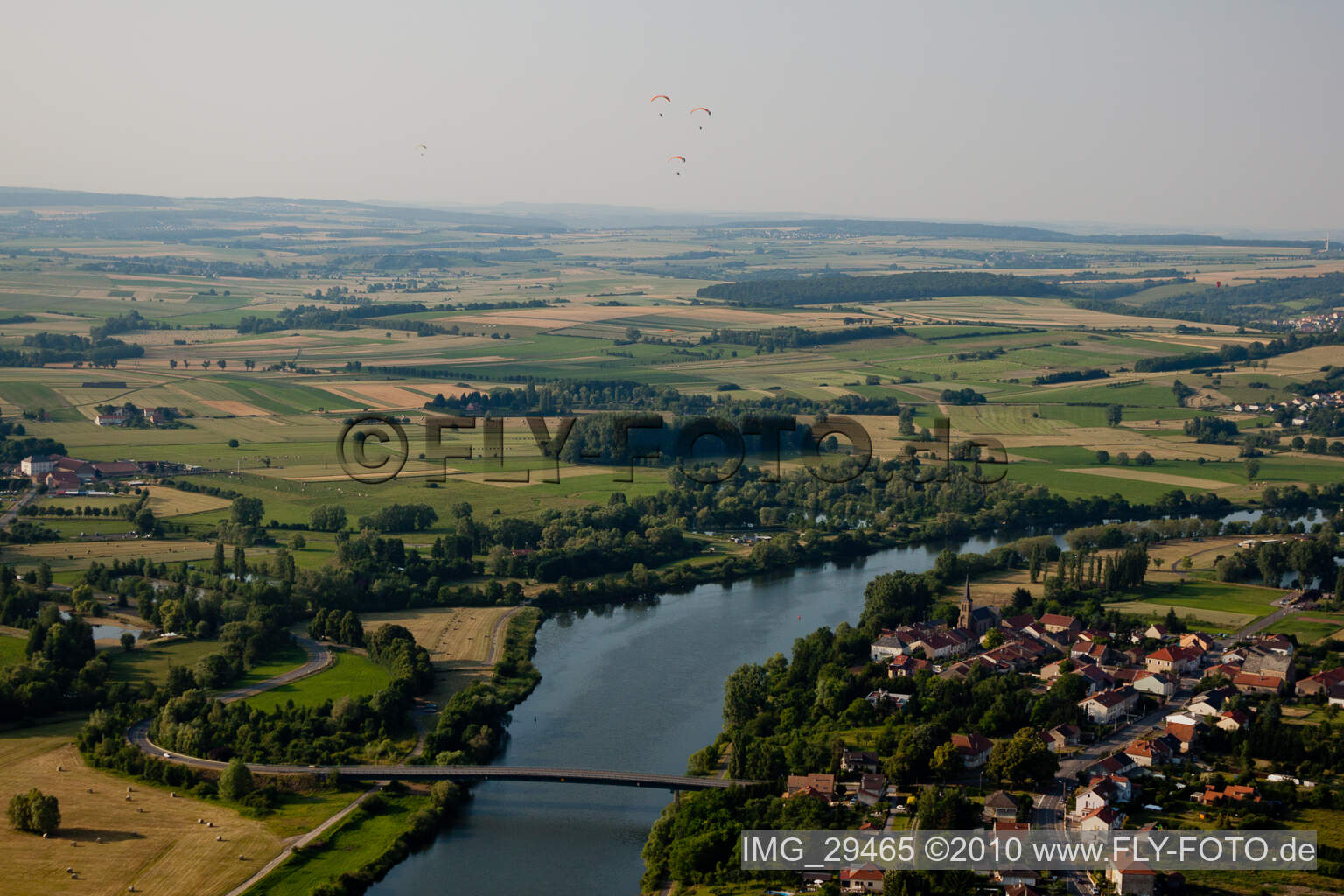 Luftbild von Malling im Bundesland Moselle, Frankreich