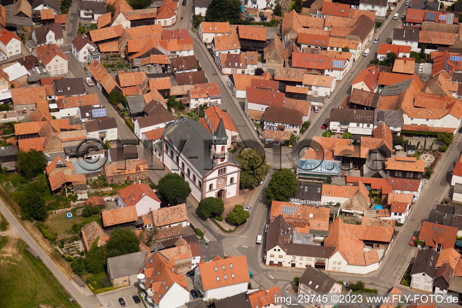 Luftbild von Neupotz, Kirche im Bundesland Rheinland-Pfalz, Deutschland