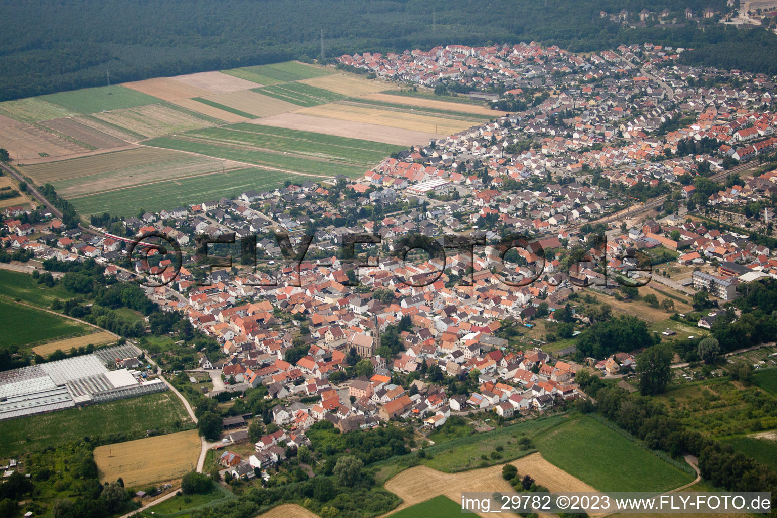 Ortsteil Sondernheim in Germersheim im Bundesland Rheinland-Pfalz, Deutschland aus der Luft