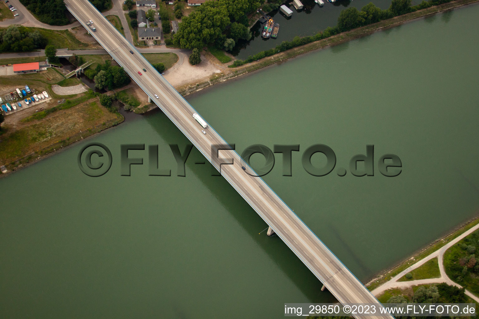 Luftbild von Germersheim, Rheinbrücke im Bundesland Rheinland-Pfalz, Deutschland