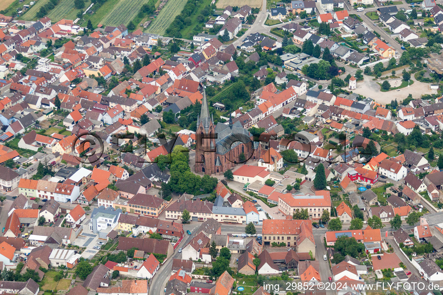 Luftbild von Ortsansicht der Straßen und Häuser der Wohngebiete im Ortsteil Rheinsheim in Philippsburg im Bundesland Baden-Württemberg, Deutschland