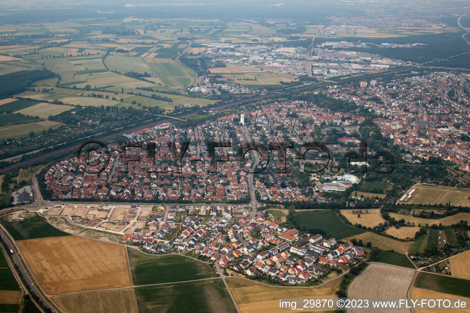 Schrägluftbild von Hockenheim im Bundesland Baden-Württemberg, Deutschland