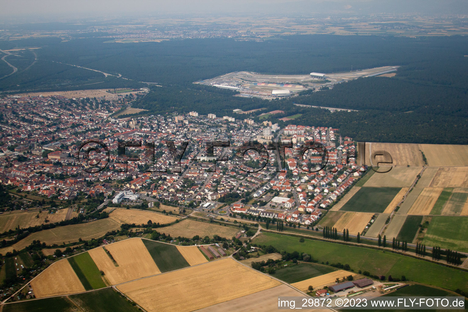 Hockenheim im Bundesland Baden-Württemberg, Deutschland aus der Luft