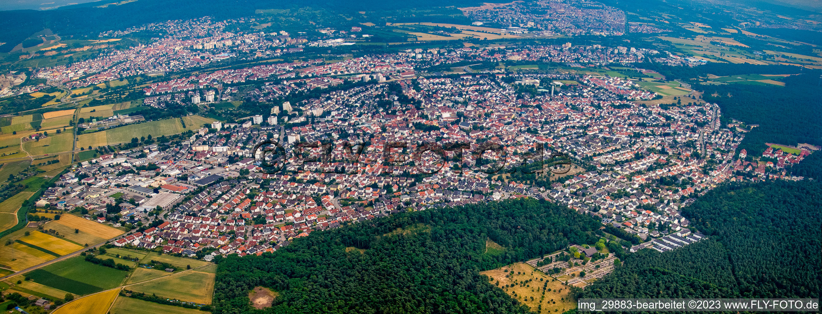 Luftaufnahme von Sandhausen im Bundesland Baden-Württemberg, Deutschland