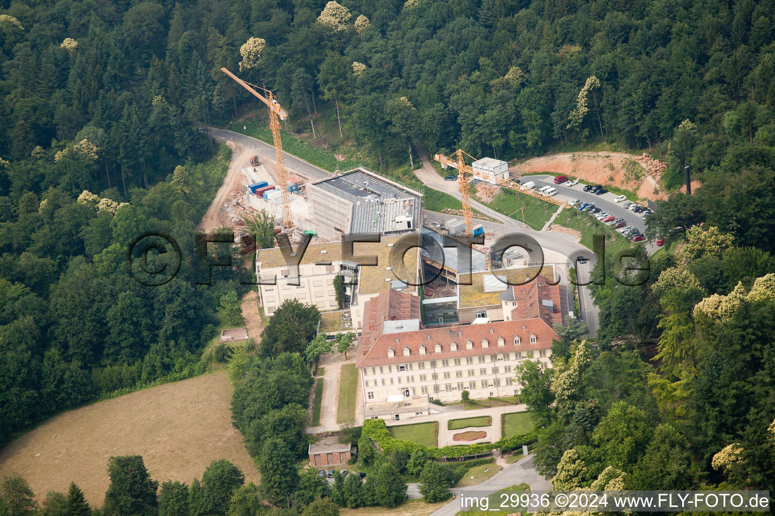 Luftbild von Speyerer Hof, Kliniken Schmieder im Ortsteil Königstuhl in Heidelberg im Bundesland Baden-Württemberg, Deutschland