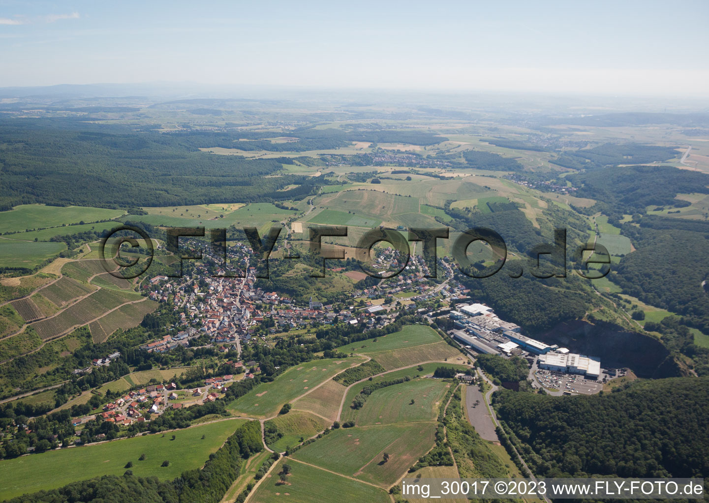 Schrägluftbild von Bockenau im Bundesland Rheinland-Pfalz, Deutschland