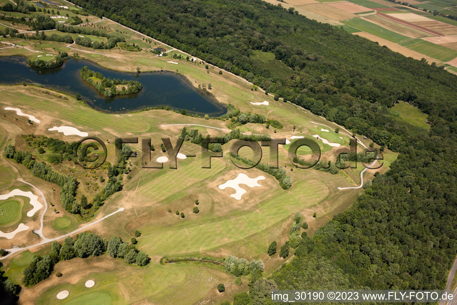Essingen, Golfclub Dreihof im Bundesland Rheinland-Pfalz, Deutschland aus der Drohnenperspektive