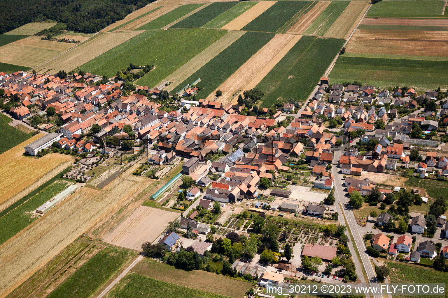 Ortsteil Hayna in Herxheim bei Landau/Pfalz im Bundesland Rheinland-Pfalz, Deutschland aus der Luft betrachtet