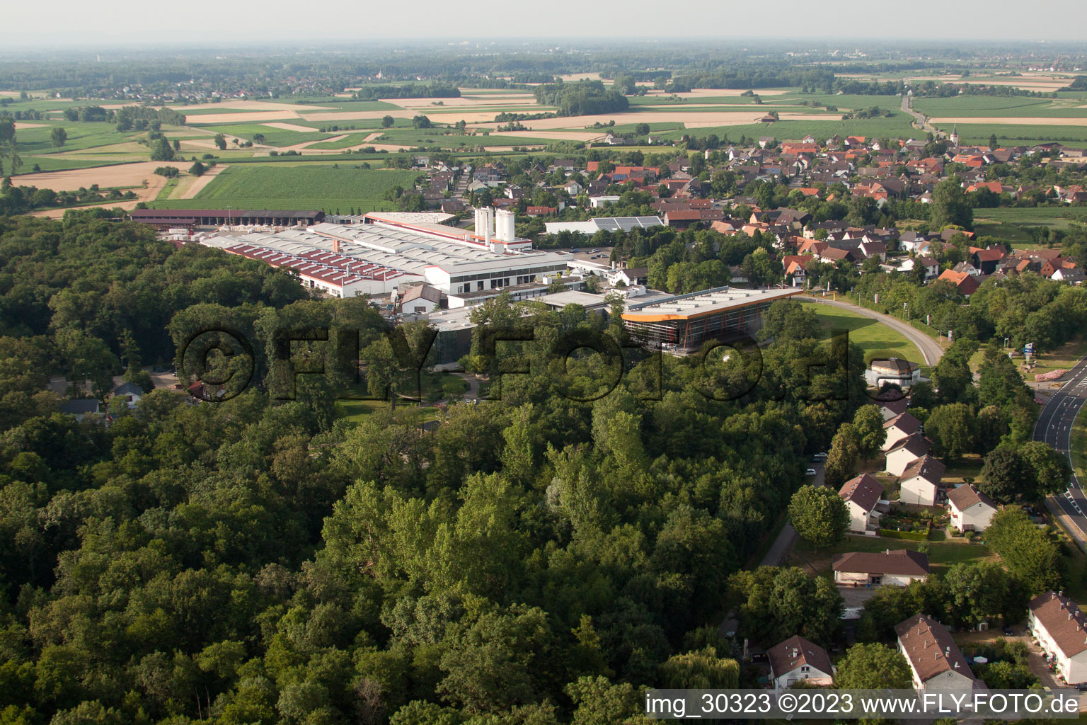 Luftaufnahme von Linx, Fa. Weber-Haus in Rheinau im Bundesland Baden-Württemberg, Deutschland