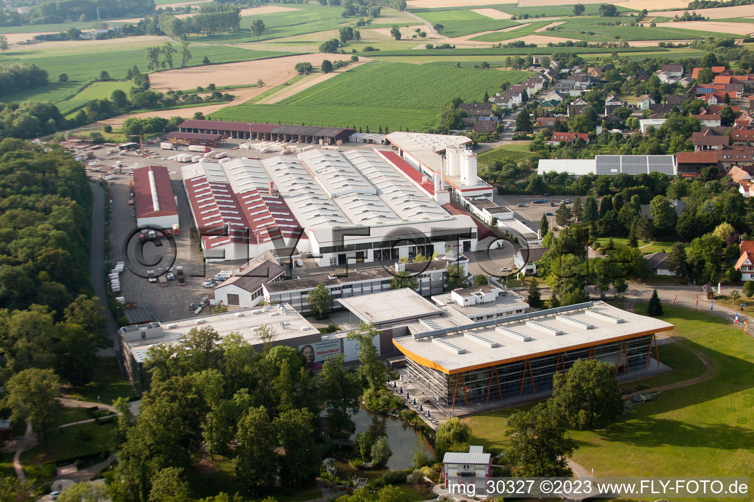 Linx, Fa. Weber-Haus in Rheinau im Bundesland Baden-Württemberg, Deutschland aus der Luft