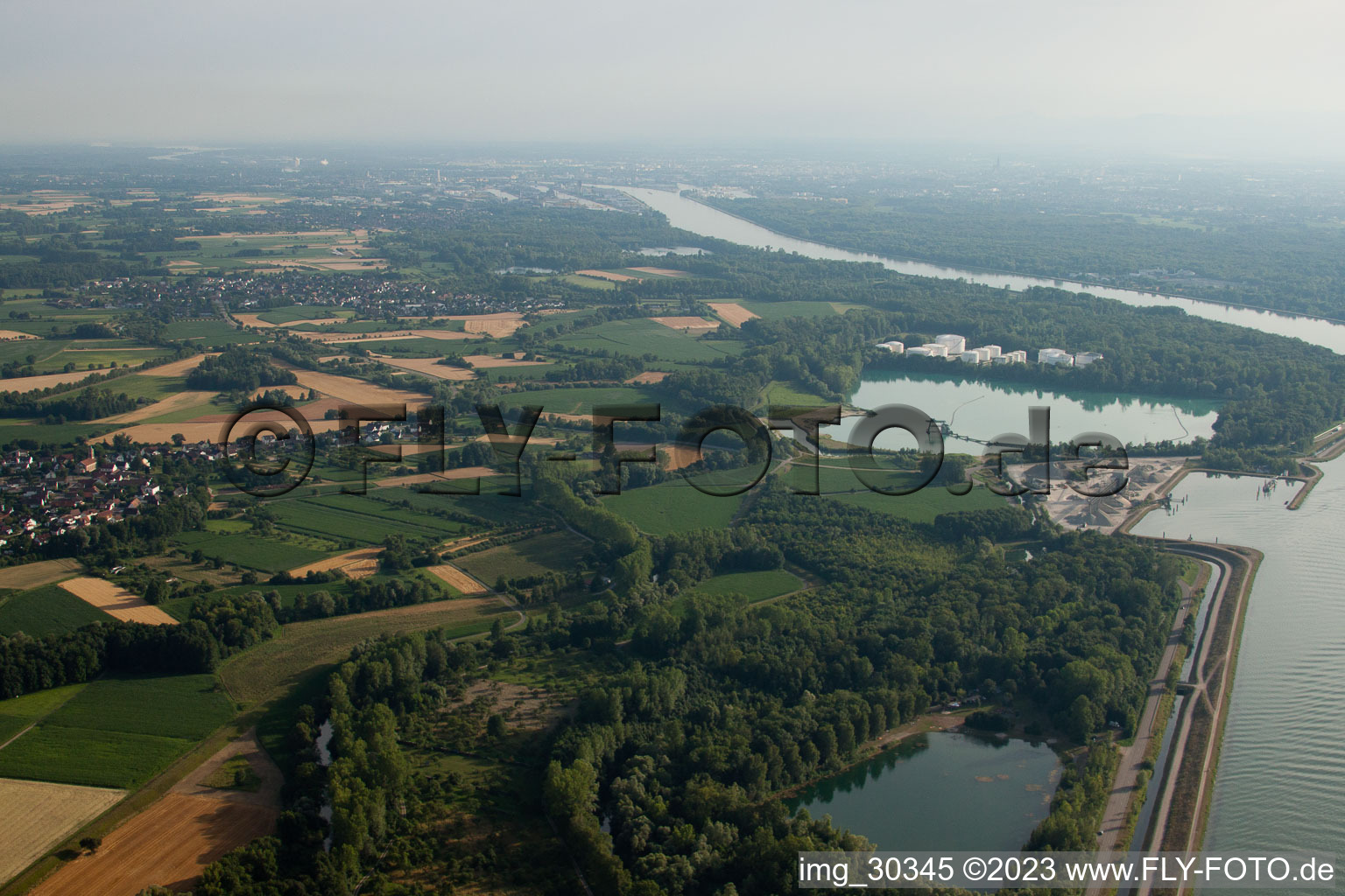 Luftbild von Diersheim, Rhein von Norden im Ortsteil Honau in Rheinau im Bundesland Baden-Württemberg, Deutschland