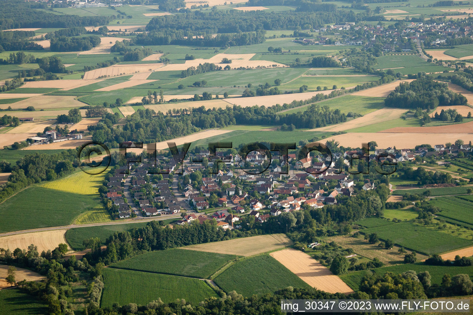 Ortsteil Diersheim in Rheinau im Bundesland Baden-Württemberg, Deutschland aus der Luft