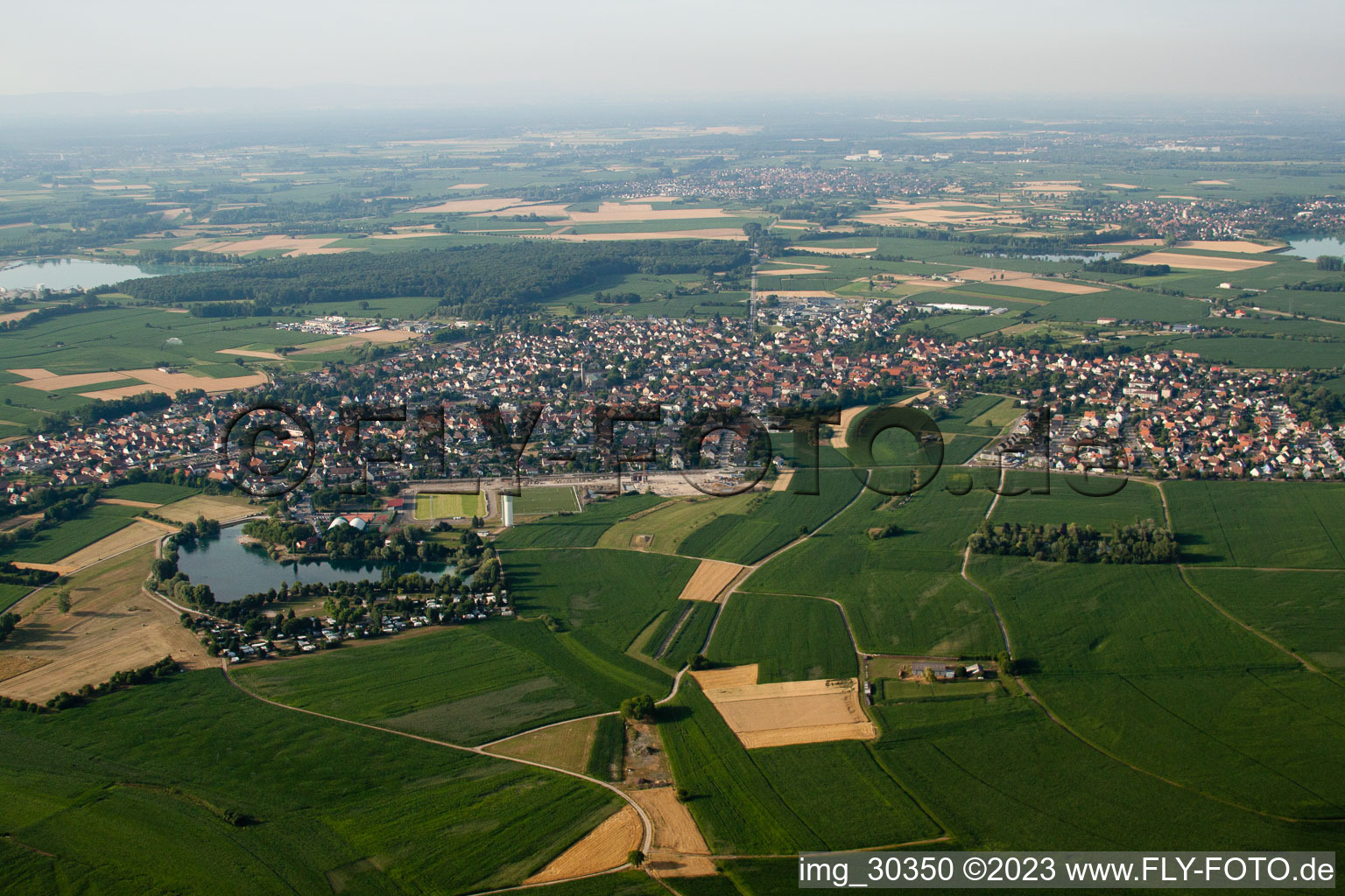 Gambsheim im Bundesland Bas-Rhin, Frankreich von oben gesehen