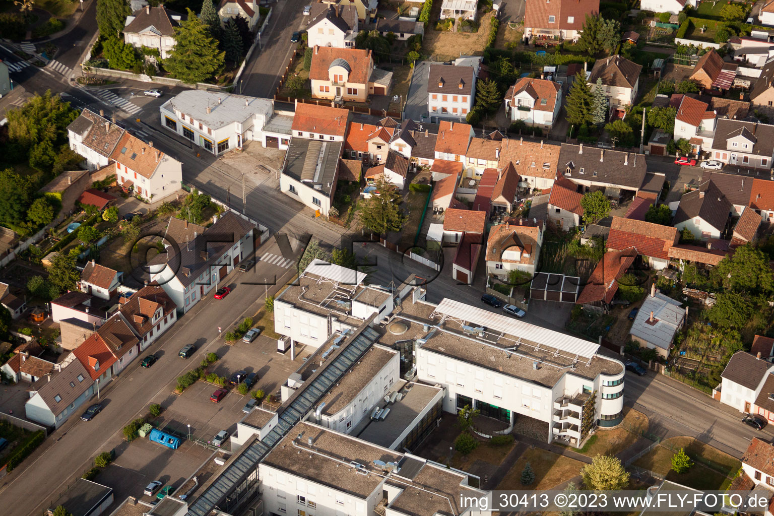 Bischwiller im Bundesland Bas-Rhin, Frankreich aus der Drohnenperspektive