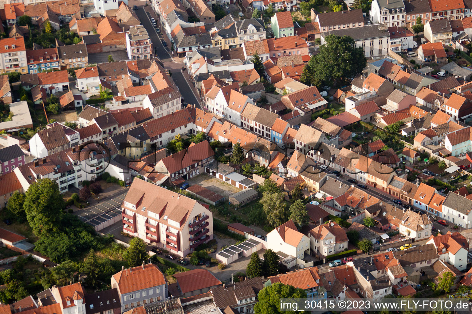 Bischwiller im Bundesland Bas-Rhin, Frankreich von der Drohne aus gesehen