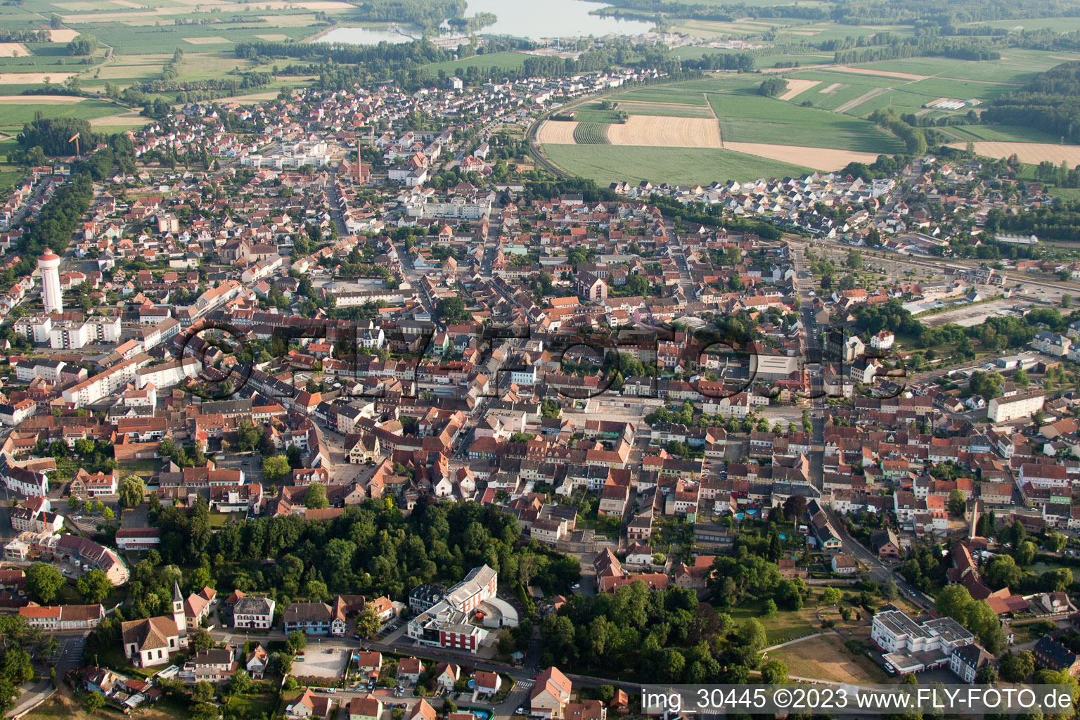Luftbild von Bischwiller von Norden im Bundesland Bas-Rhin, Frankreich