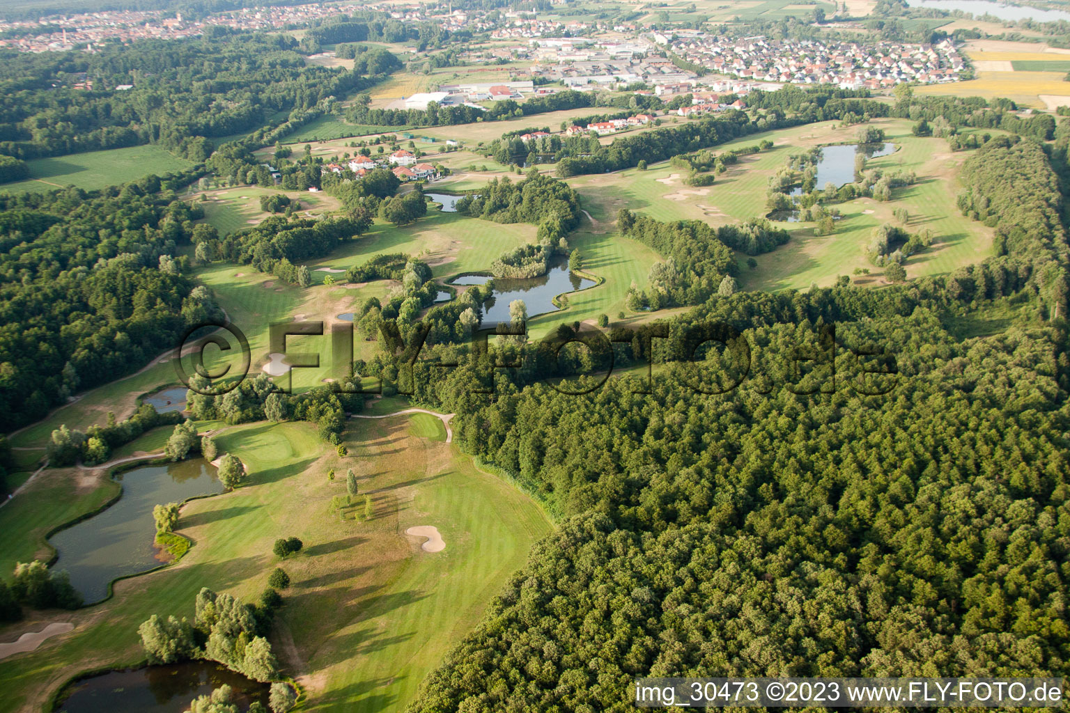 Luftaufnahme von Soufflenheim , Golfclub Soufflenheim Baden-Baden im Bundesland Bas-Rhin, Frankreich