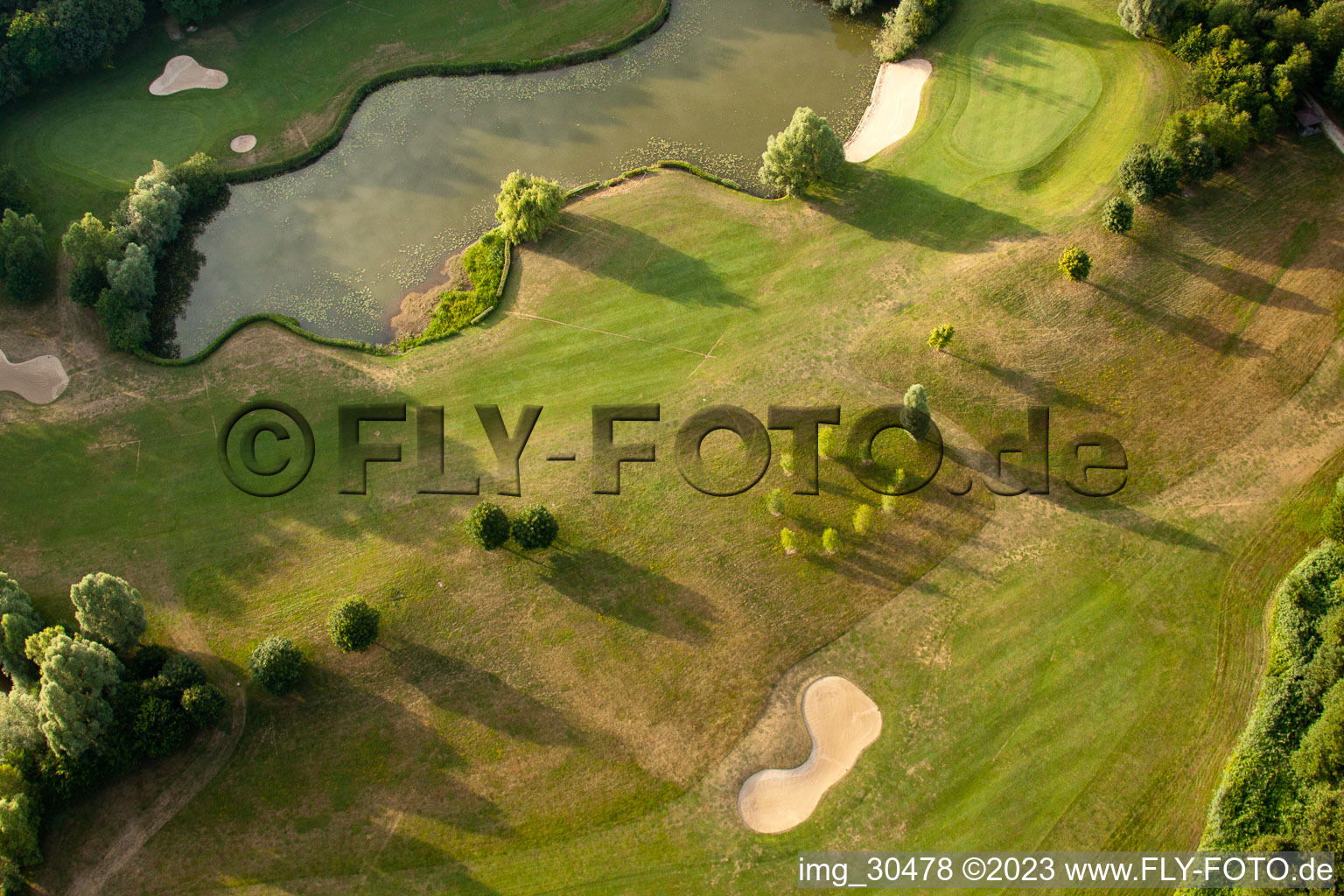 Soufflenheim , Golfclub Soufflenheim Baden-Baden im Bundesland Bas-Rhin, Frankreich von oben gesehen