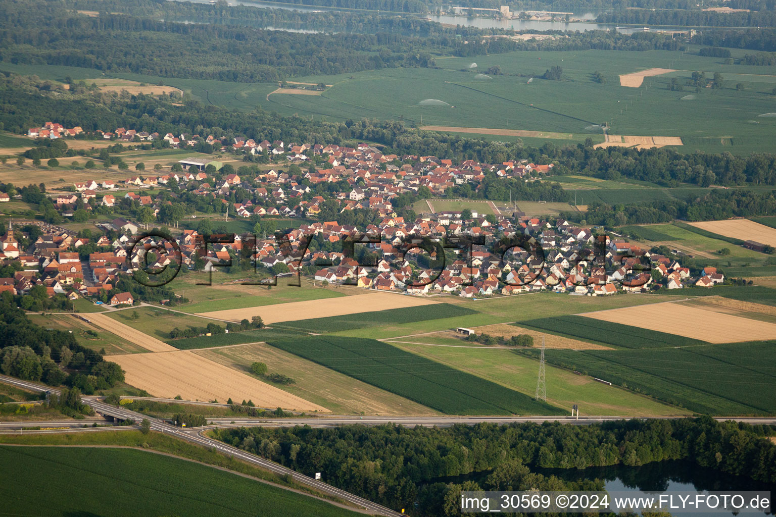 Rountzenheim-Auenheim von Westen im Bundesland Bas-Rhin, Frankreich