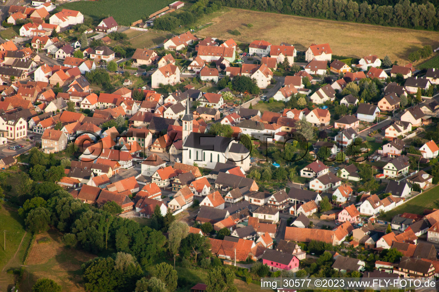 Luftaufnahme von Leutenheim von Südwesten im Bundesland Bas-Rhin, Frankreich