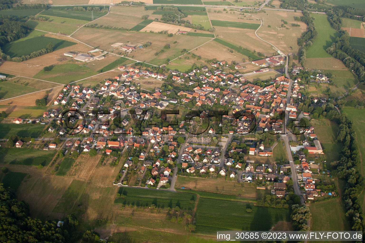 Forstfeld im Bundesland Bas-Rhin, Frankreich aus der Luft betrachtet