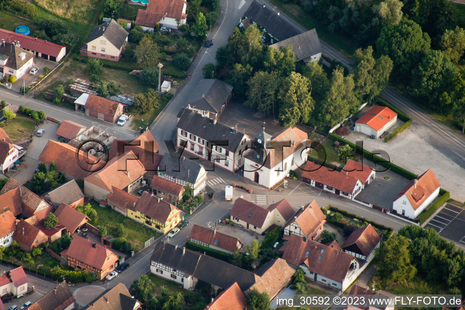 Forstfeld im Bundesland Bas-Rhin, Frankreich aus der Drohnenperspektive