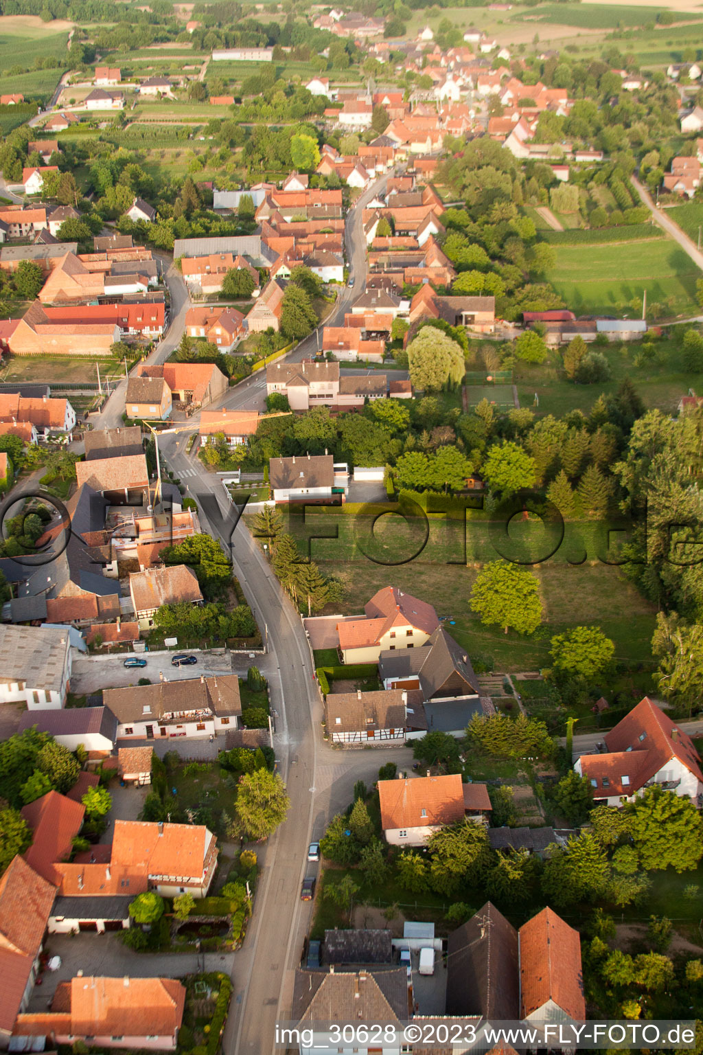 Wintzenbach im Bundesland Bas-Rhin, Frankreich von einer Drohne aus