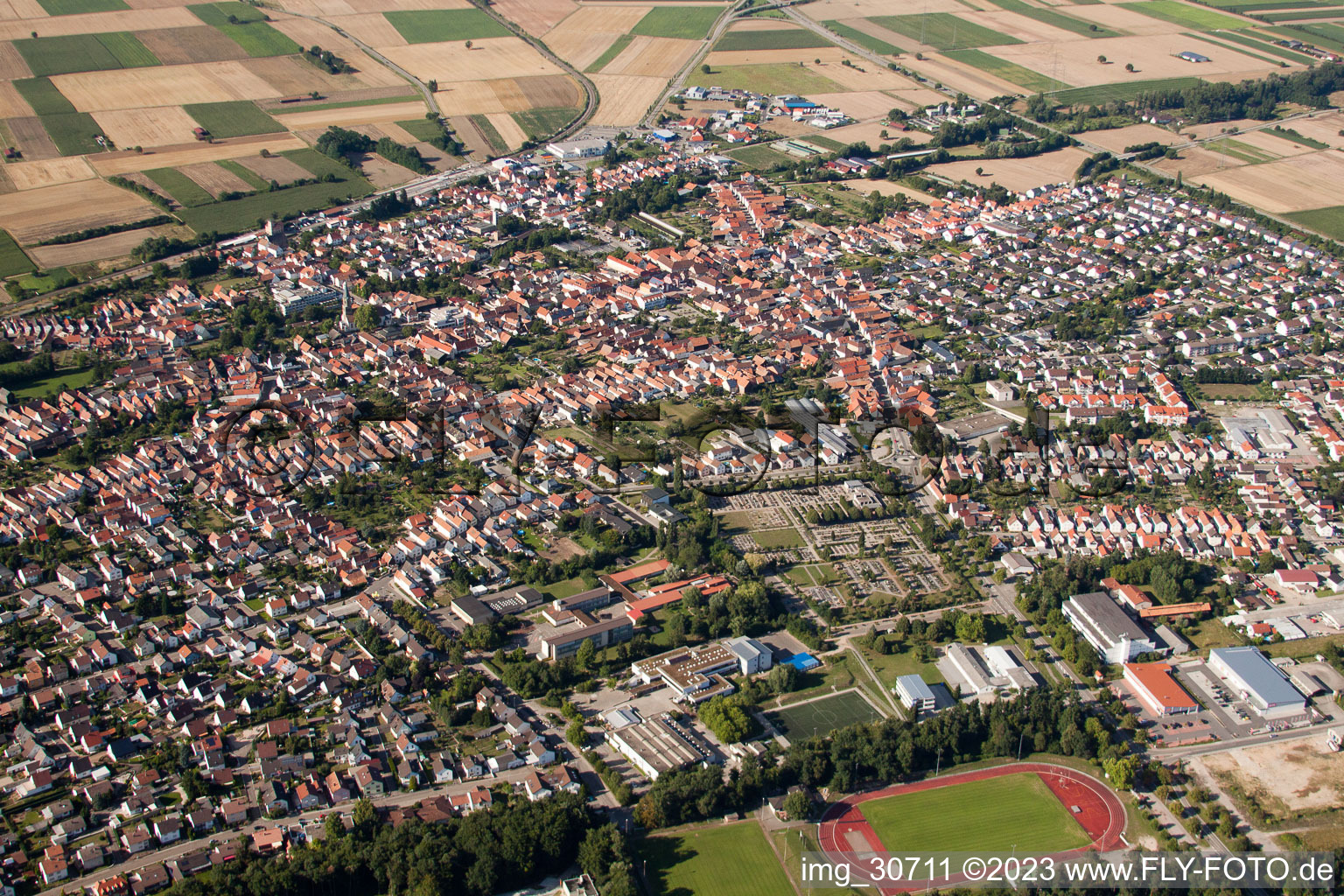 Drohnenbild von Rülzheim im Bundesland Rheinland-Pfalz, Deutschland
