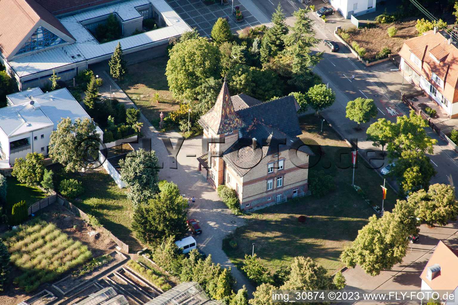 Luftbild von Jockgrim, Rathaus im Bundesland Rheinland-Pfalz, Deutschland