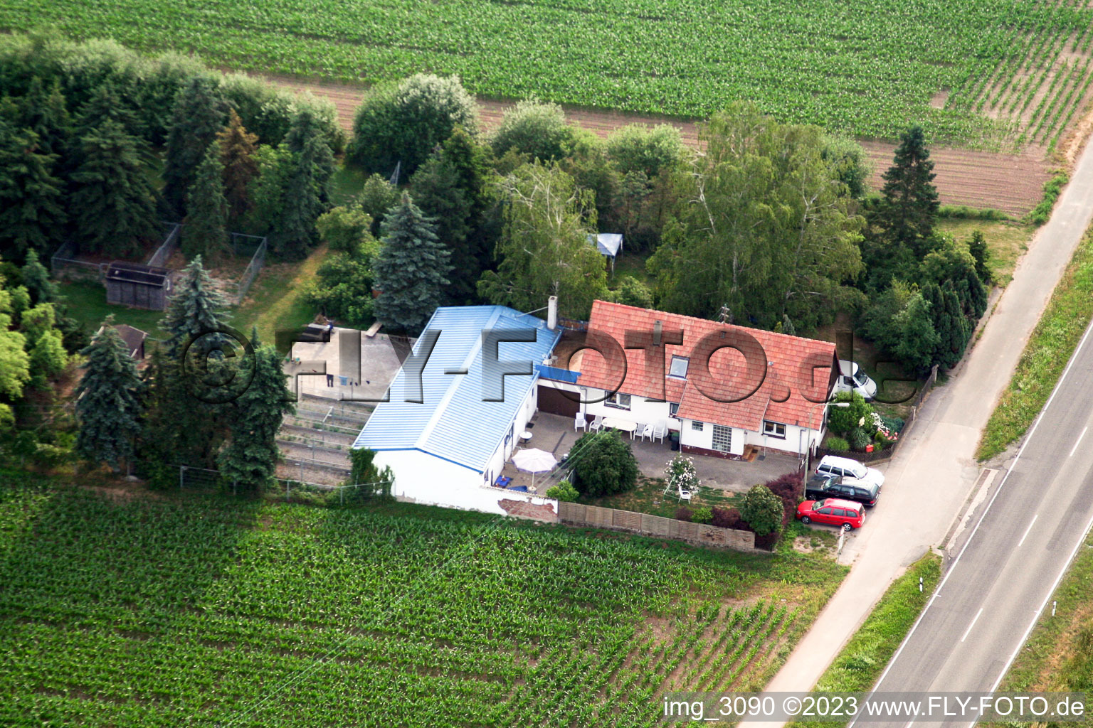 Luftaufnahme von Höfen im Bundesland Rheinland-Pfalz, Deutschland