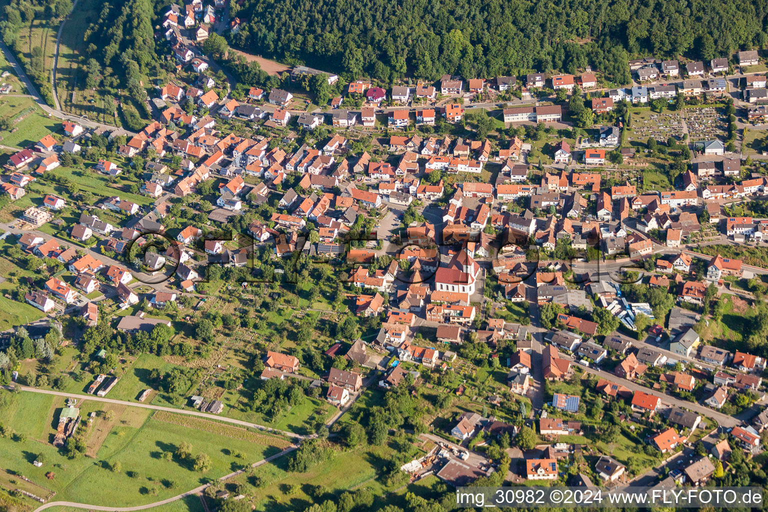 Luftbild von Dorf - Ansicht in Wernersberg im Bundesland Rheinland-Pfalz, Deutschland