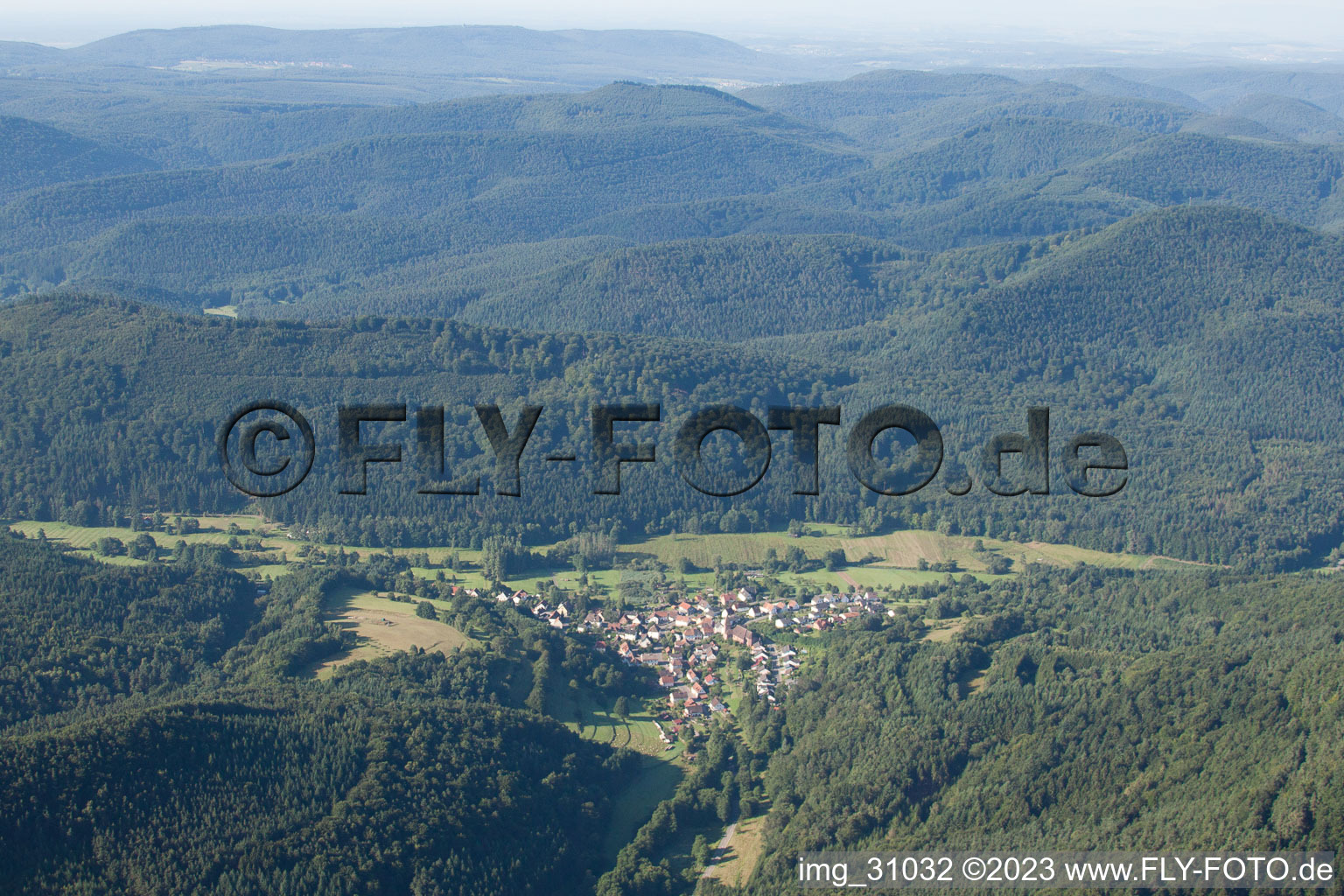 Luftbild von Niederschlettenbach von Norden im Bundesland Rheinland-Pfalz, Deutschland