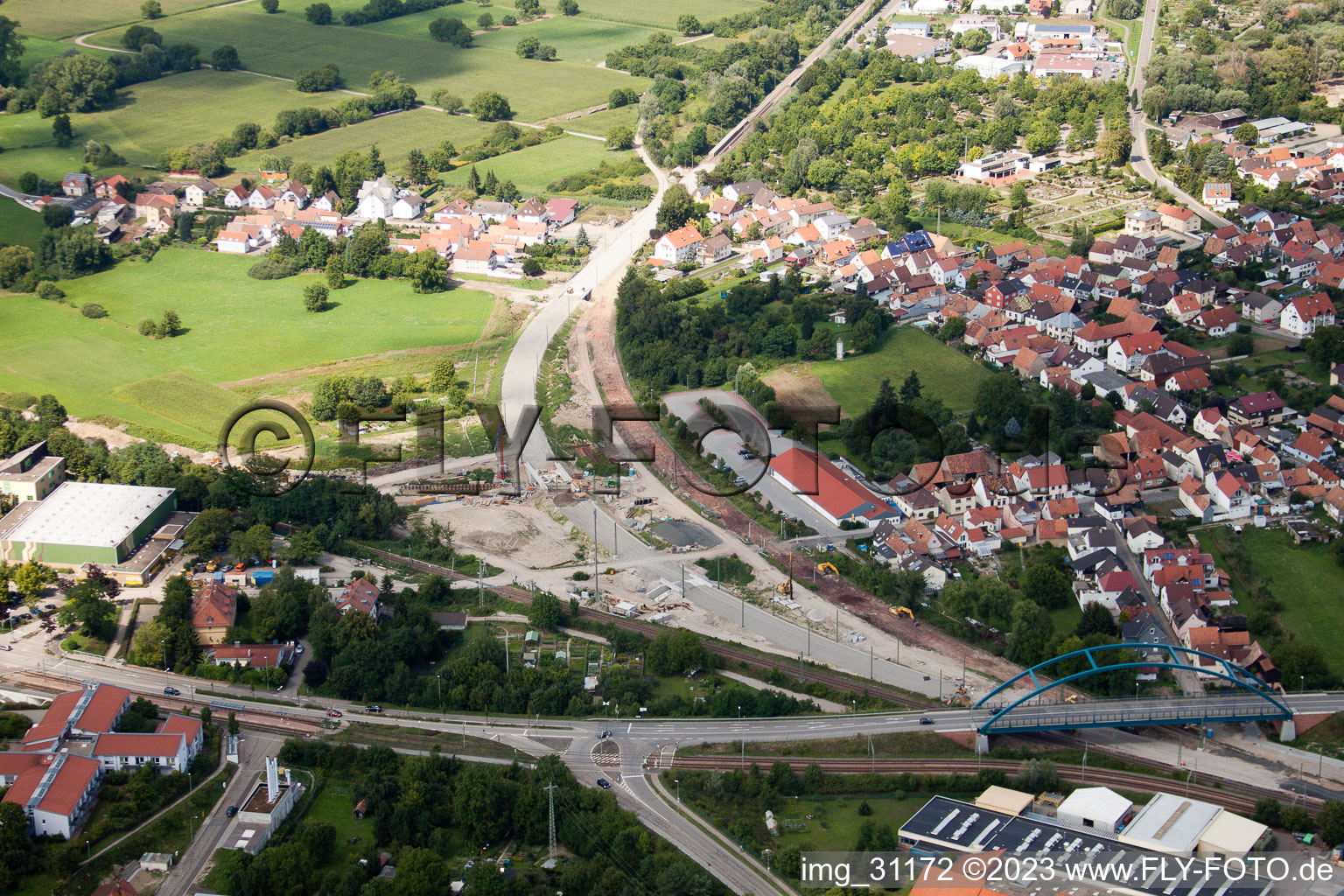 Luftbild von Wörth am Rhein, Neubau Bahnunterführung Ottstr im Bundesland Rheinland-Pfalz, Deutschland