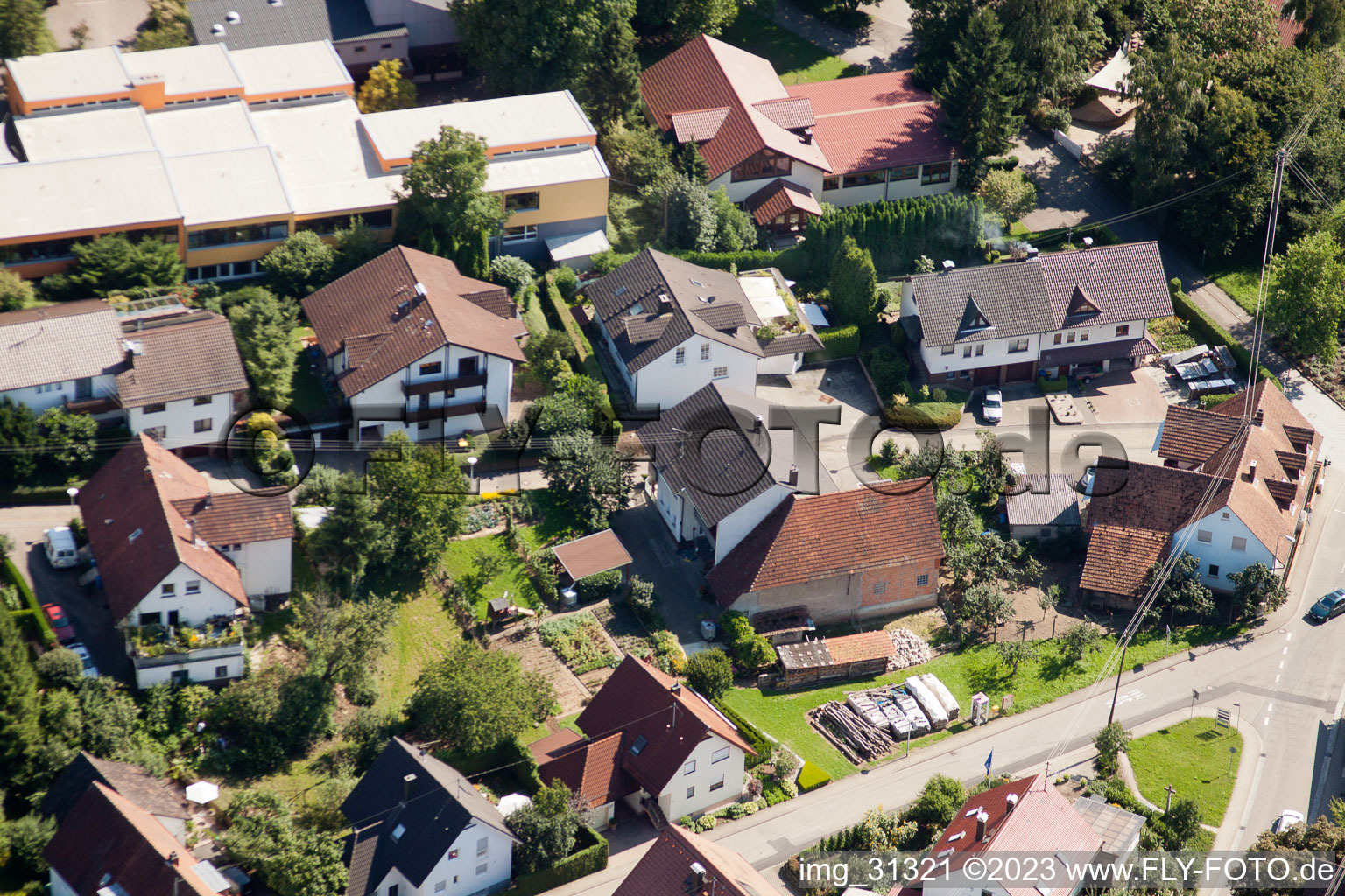 Drohnenaufname von Ortsteil Gallenbach in Baden-Baden im Bundesland Baden-Württemberg, Deutschland